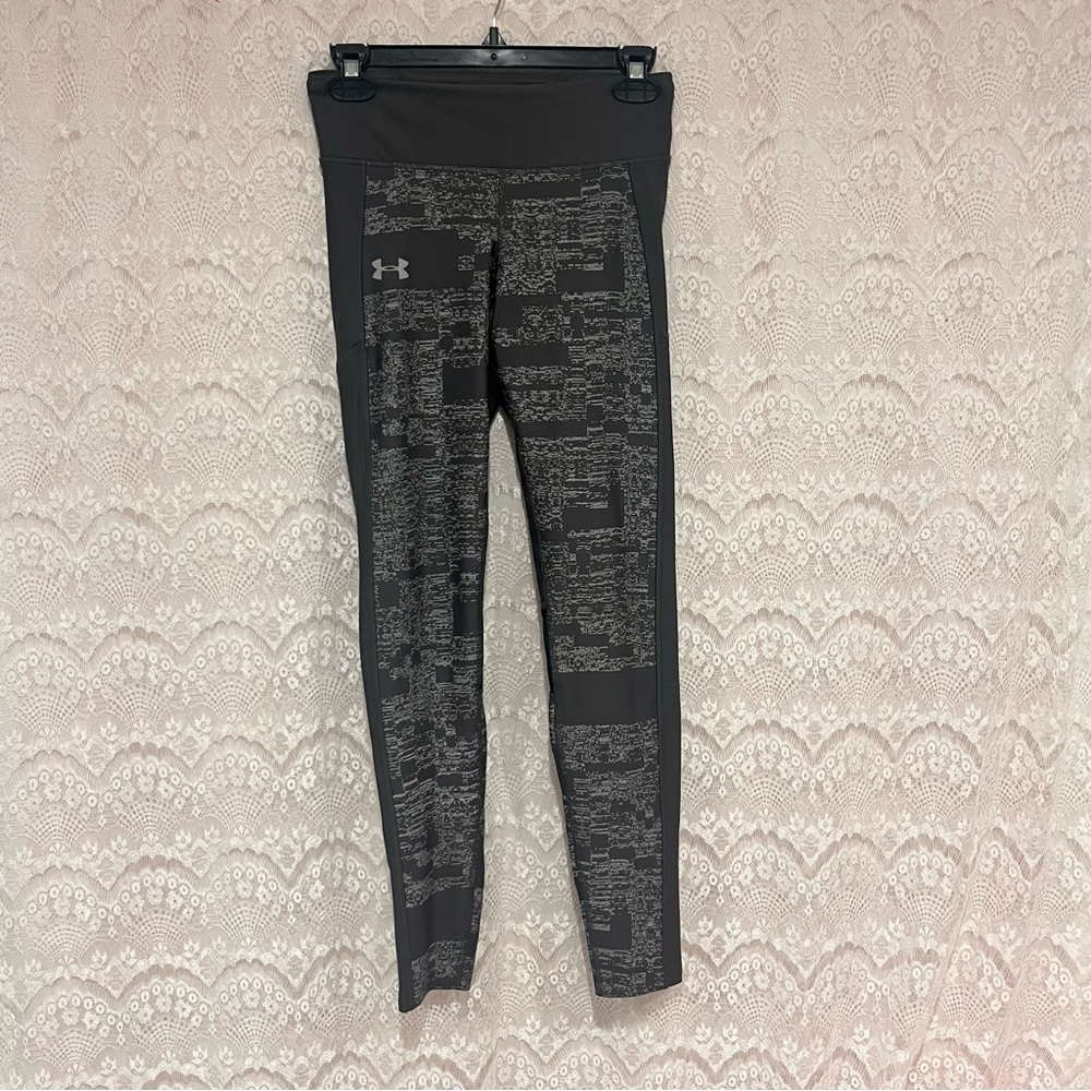 Under Armour Charcoal Graphic Leggings size M